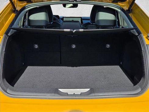 Certified 2025 Toyota Prius image 6