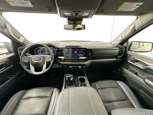 Used 2024 GMC Sierra 1500 Elevation w/ Elevation Premium Package AWD/4WD image 10