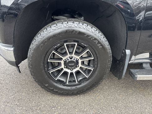 Used 2020 Chevrolet Silverado 1500 LT w/ All-Star Edition image 11