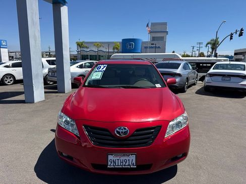 Used 2007 Toyota Camry XLE FWD image 5