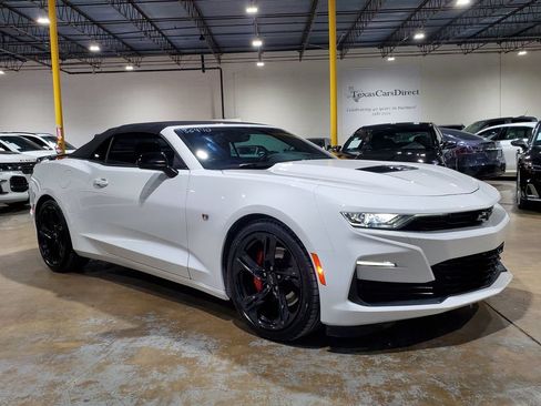 Used 2021 Chevrolet Camaro SS RWD image 46