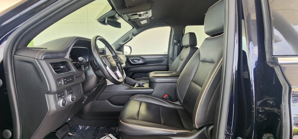 Used 2023 GMC Yukon SLT AWD/4WD image 19