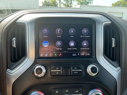 Used 2019 GMC Sierra 1500 SLT w/ SLT Premium Plus Package AWD/4WD image 26