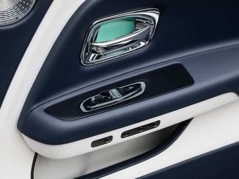 New 2026 Rolls-Royce Spectre image 41