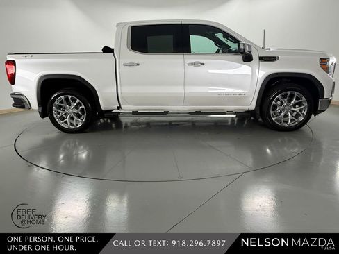 Used 2020 GMC Sierra 1500 SLT w/ SLT Premium Plus Package AWD/4WD image 5