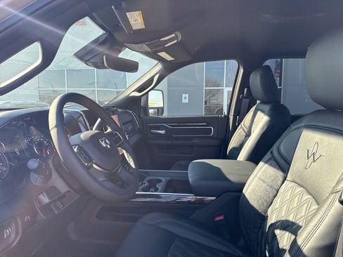 New 2026 RAM 2500 Big Horn AWD/4WD image 17