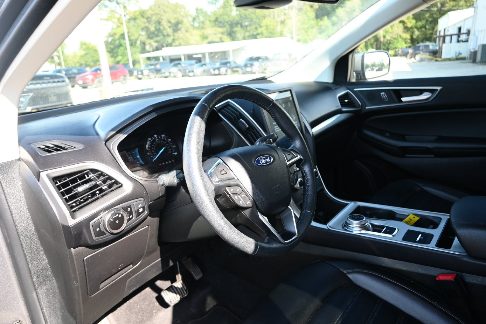 Used 2023 Ford Edge SEL w/ Convenience Package AWD/4WD image 11