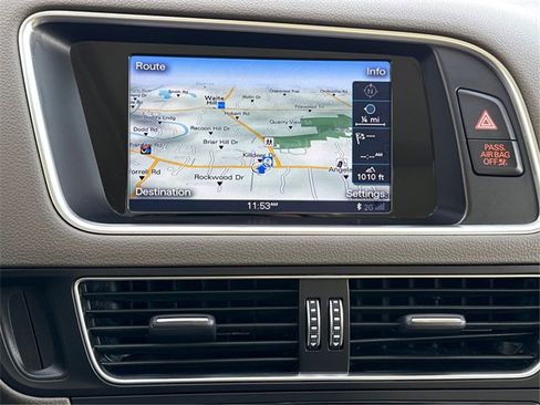 Used 2017 Audi Q5 2.0T Premium Plus w/ Technology Package image 31