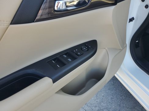 Used 2017 Honda Accord EX-L image 22