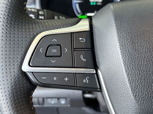 Certified 2025 Toyota Sienna XLE Woodland Edition AWD/4WD image 25