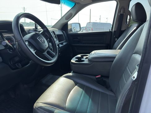 Used 2014 RAM 1500 Tradesman AWD/4WD image 3