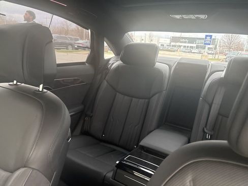 Used 2024 Audi A8 L 3.0T w/ Comfort Plus Package image 11