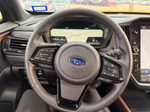 Used 2025 Subaru Forester Touring AWD/4WD image 15