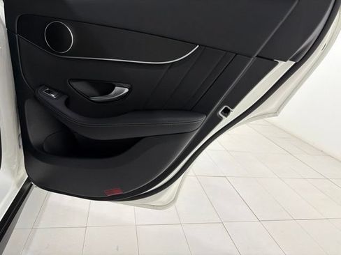 Used 2022 Mercedes-Benz GLC 300 4MATIC image 21
