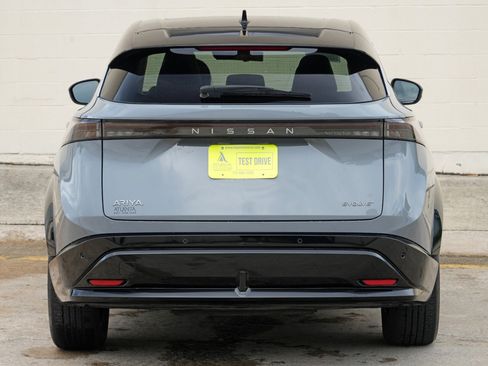 Used 2025 Nissan Ariya FWD image 47