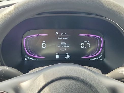 Used 2025 Kia Soul LX FWD image 20