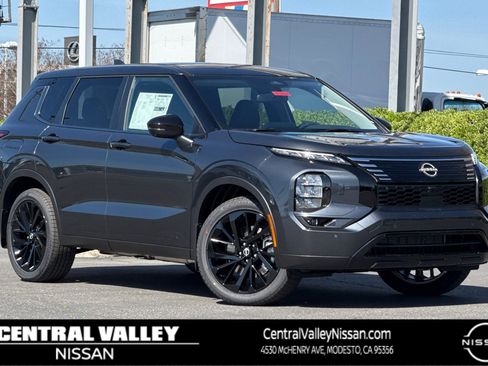 New 2026 Nissan Rogue SL image 1