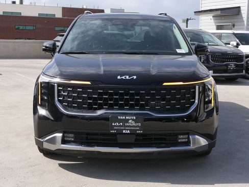 New 2026 Kia Carnival SX image 8