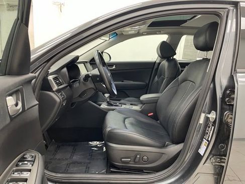 Used 2020 Kia Optima SE image 11