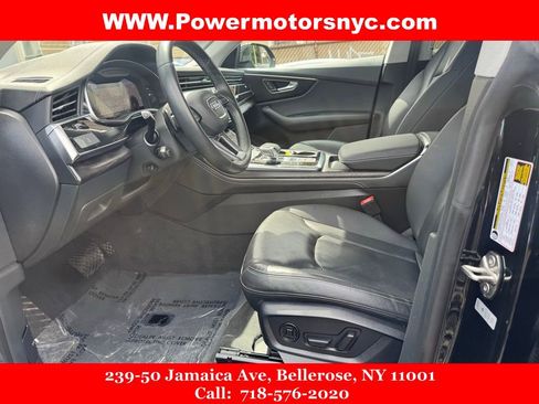 Used 2023 Audi Q8 Premium Plus AWD/4WD image 24