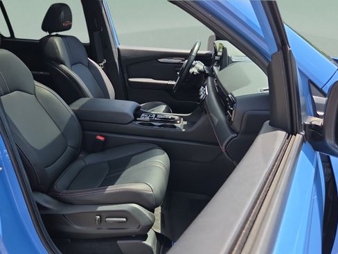 Certified 2025 Honda Pilot TrailSport image 17
