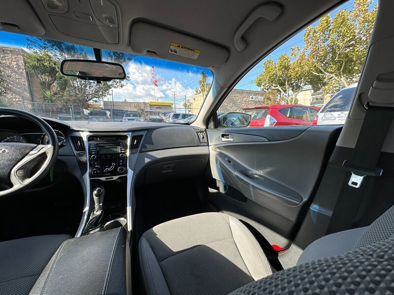 Used 2013 Hyundai Sonata GLS FWD image 14