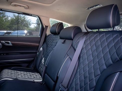 Used 2023 Genesis GV80 3.5T Advanced + w/ Prestige Package image 28