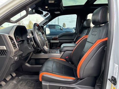 Used 2017 Ford F150 Raptor w/ Equipment Group 802A Luxury AWD/4WD image 9