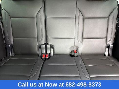Used 2022 Chevrolet Suburban High Country image 18