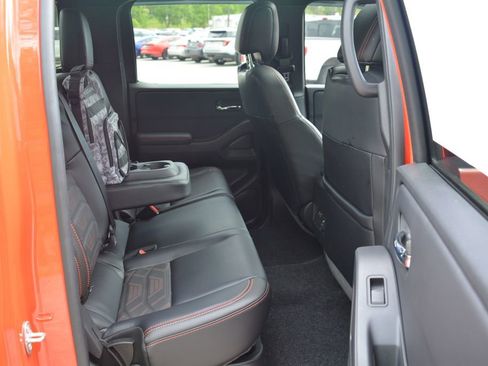 Used 2025 Nissan Frontier PRO-4X w/ Pro Premium Package AWD/4WD image 23