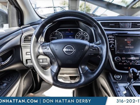 Used 2023 Nissan Murano SV FWD image 7