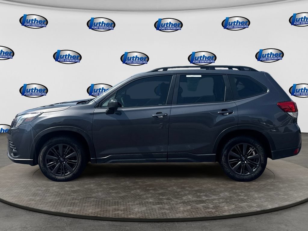 Used 2022 Subaru Forester AWD/4WD image 2