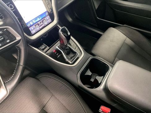 Used 2020 Subaru Outback Premium AWD/4WD image 20