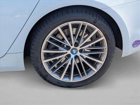 Used 2019 BMW 530e w/ Convenience Package image 24