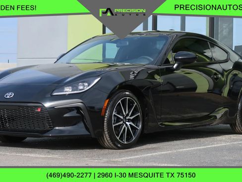 Used 2025 Toyota GR86 w/ ALL Weather Mat Package (TMS) image 1