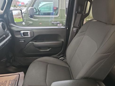 Used 2023 Jeep Wrangler Sport S image 11