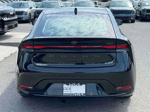 Used 2023 Toyota Prius Limited AWD/4WD image 32