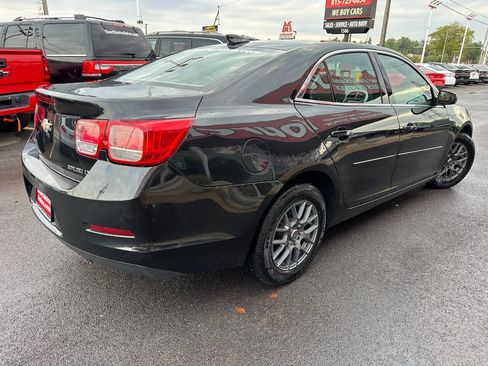 Used 2015 Chevrolet Malibu LT image 9