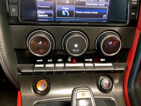 Used 2014 Jaguar F-TYPE S image 34
