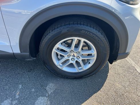 Used 2026 Ford Explorer Active w/ Active Comfort Package image 10