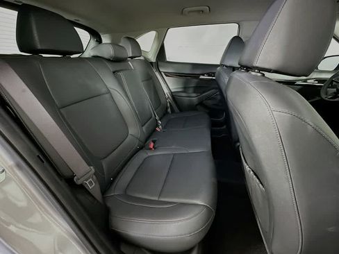 Used 2024 Kia Seltos EX FWD image 32