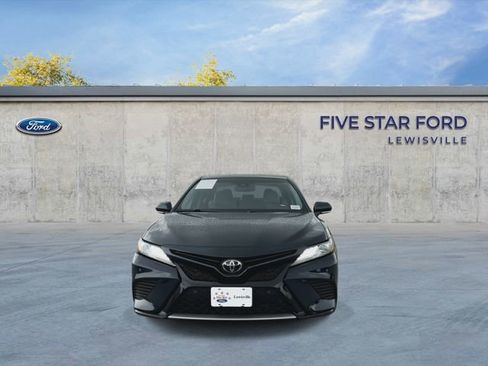 Used 2018 Toyota Camry XSE FWD image 3