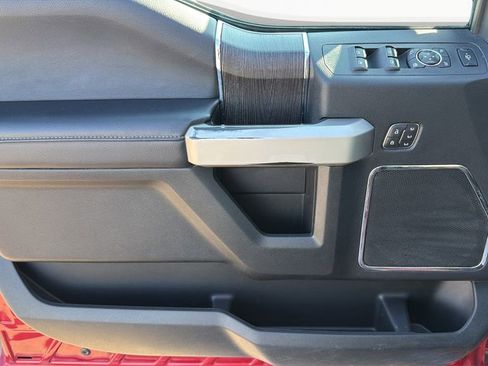 Used 2021 Ford F350 Lariat w/ Chrome Package image 23