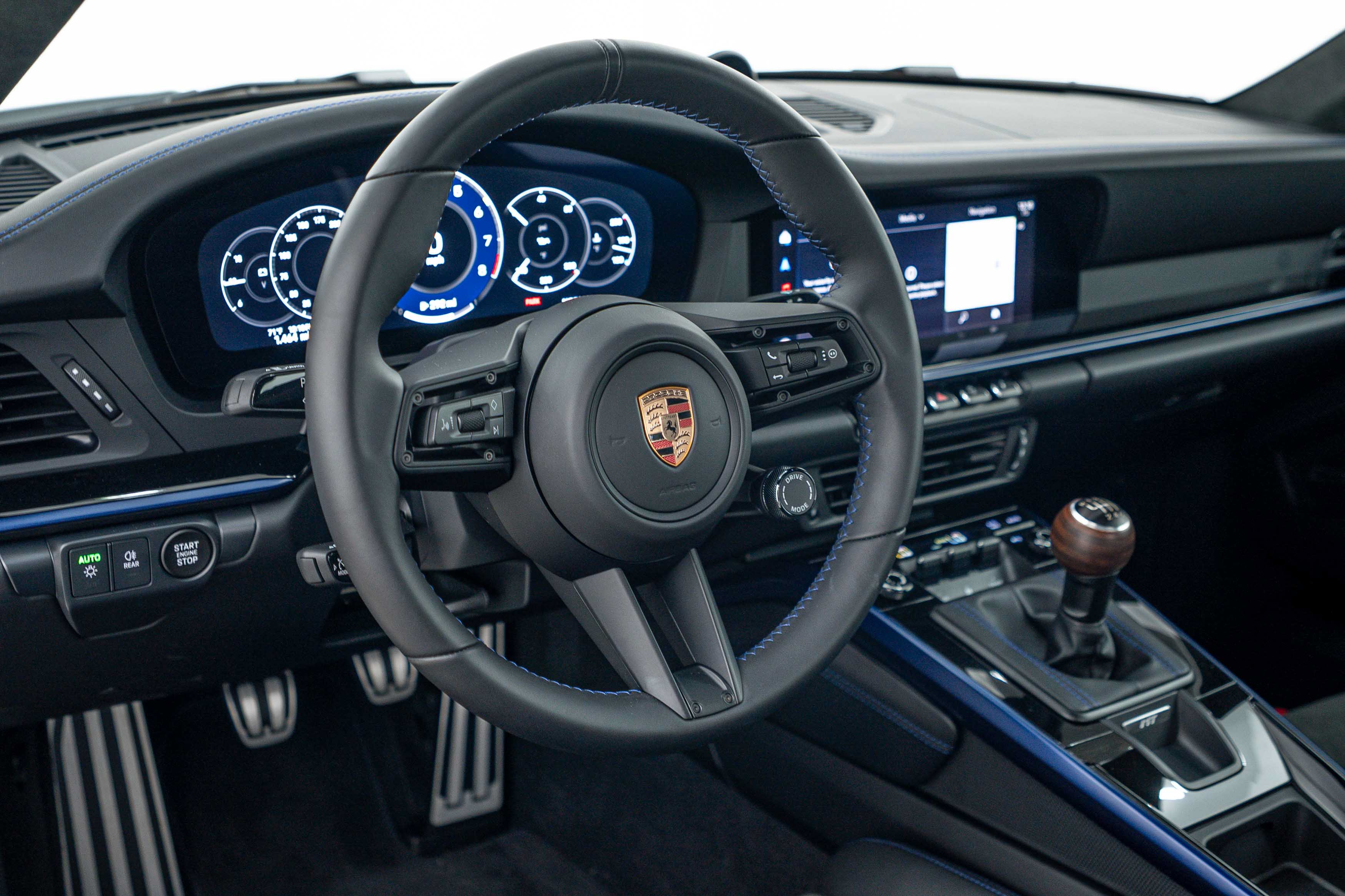 Certified 2026 Porsche 911 Carrera T RWD image 15