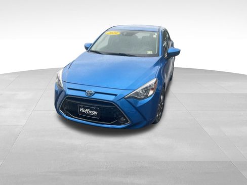 Used 2019 Toyota Yaris LE FWD image 4