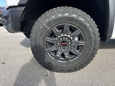 New 2026 GMC Sierra 1500 AT4X image 10