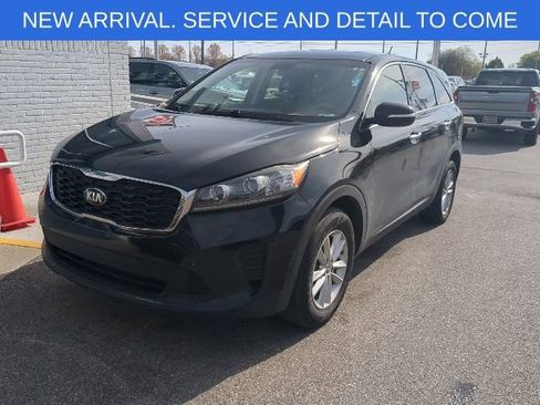 Used 2019 Kia Sorento L FWD image 1