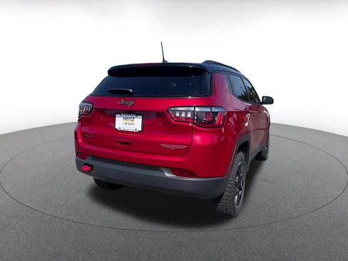 Used 2025 Jeep Compass Trailhawk AWD/4WD image 12