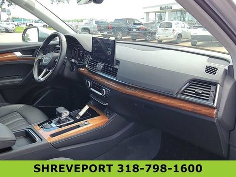 Used 2022 Audi Q5 2.0T Premium Plus w/ Premium Plus Package AWD/4WD image 29