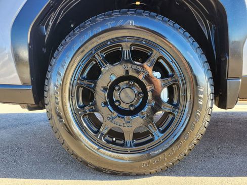 Used 2025 Subaru Forester Premium w/ Convenience Package #2 image 31